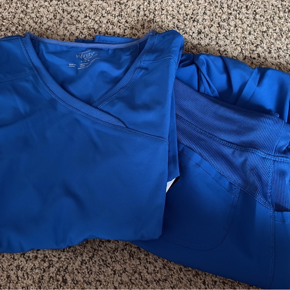 Cherokee Infinity Blue Women's Scrub Set